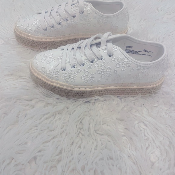 Steve Madden Summers Floral Platform Sneakers - Little Kid Size 3 - Picture 10 of 11